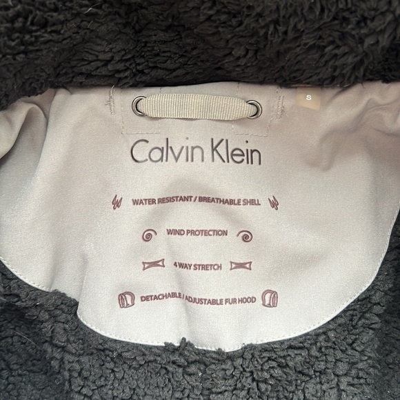 Calvin Klein winter jacket - Picture 4 of 4